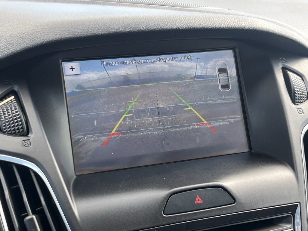 2017 Ford Focus Image 22