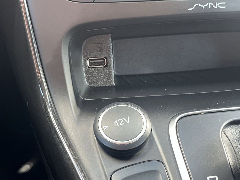 2017 Ford Focus Image 24