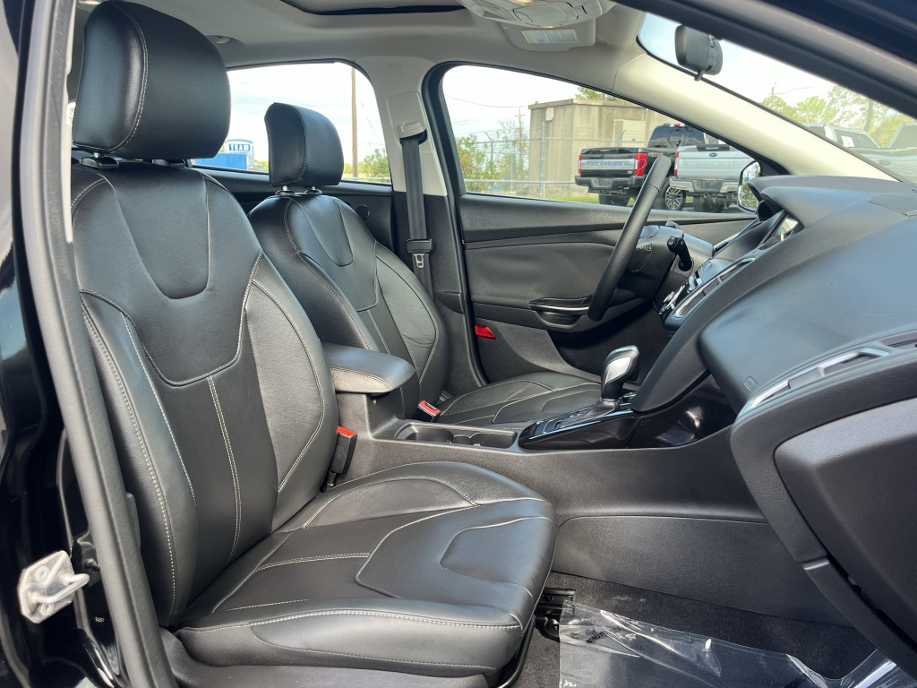2017 Ford Focus Image 30