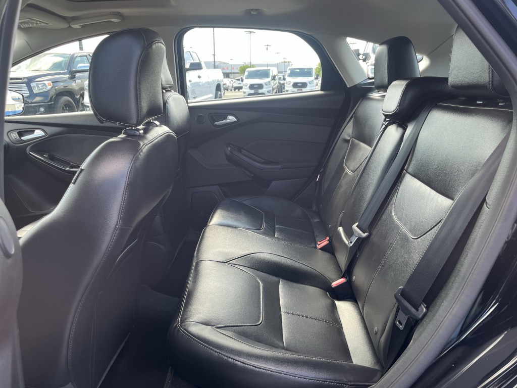 2017 Ford Focus Image 31