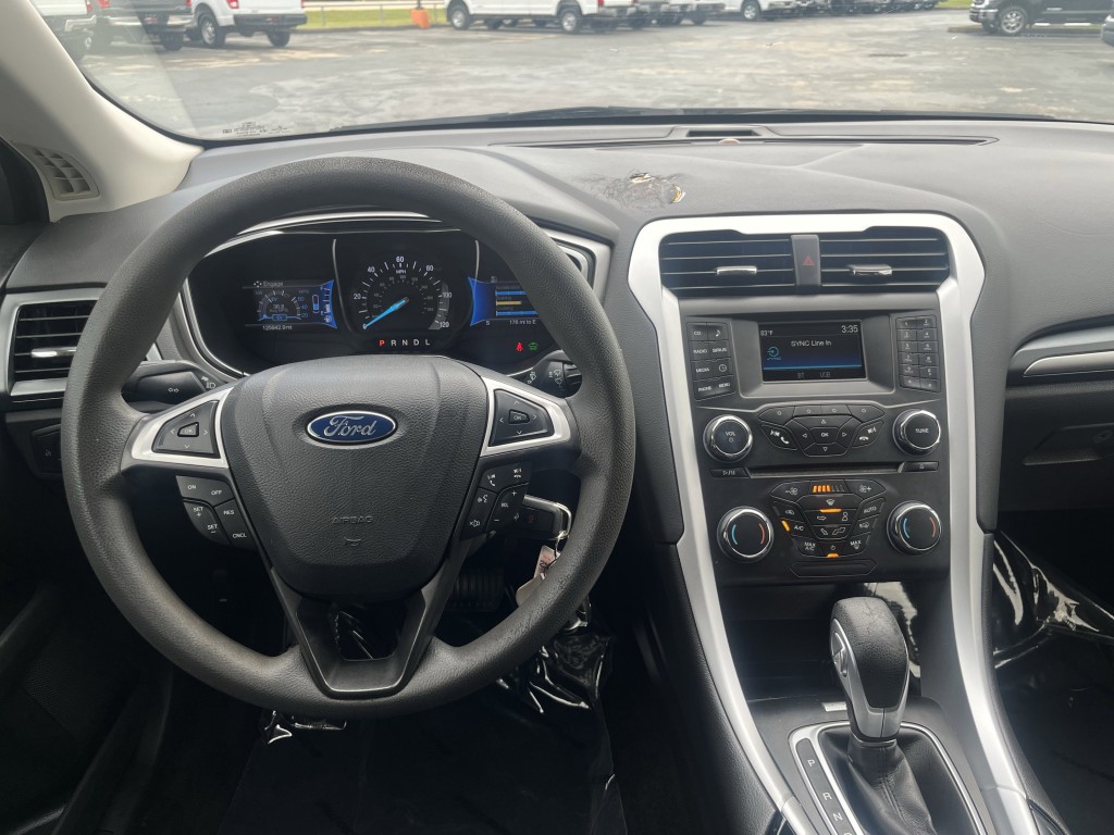 2015 Ford Fusion Image 15