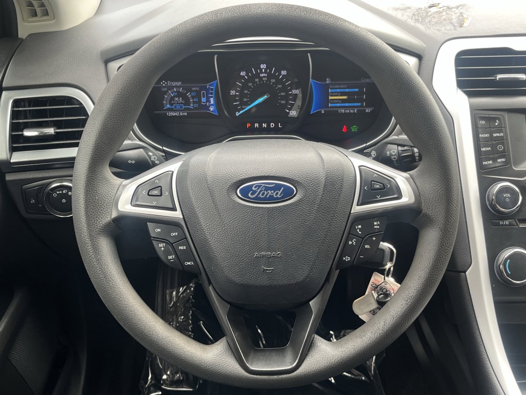 2015 Ford Fusion Image 16