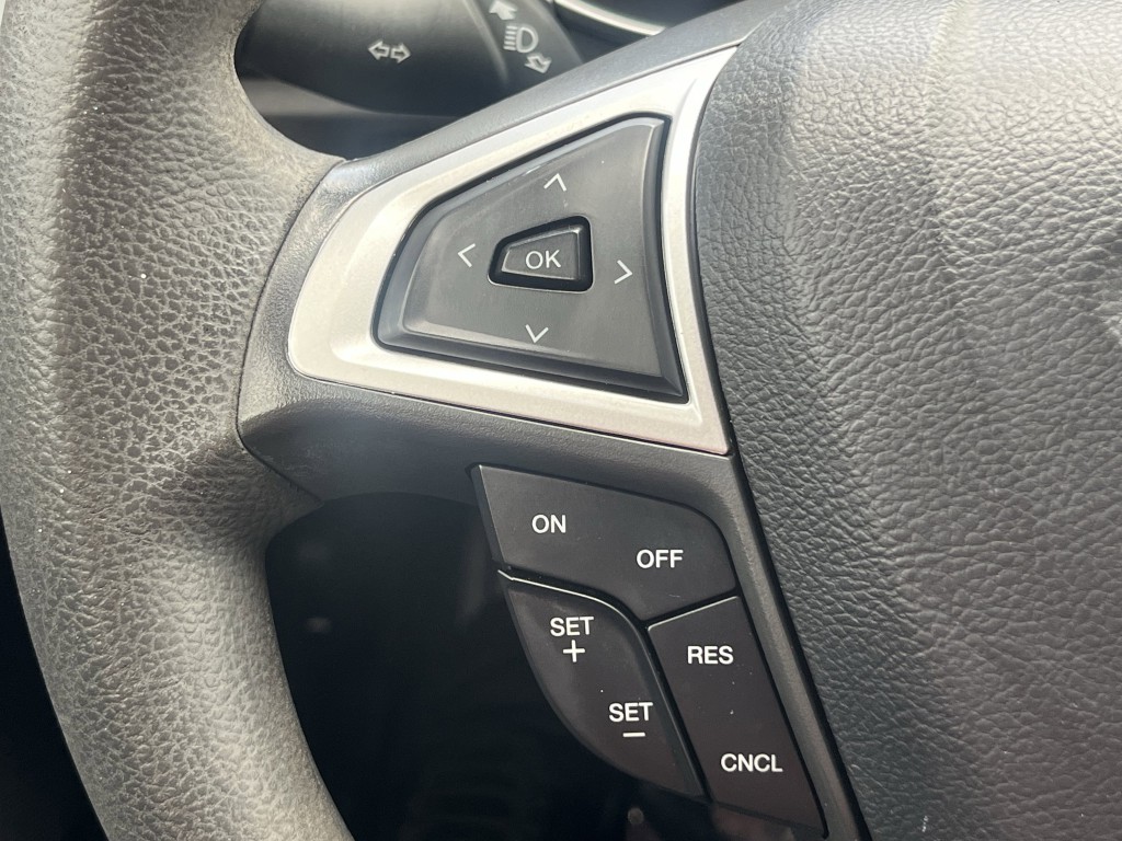 2015 Ford Fusion Image 17