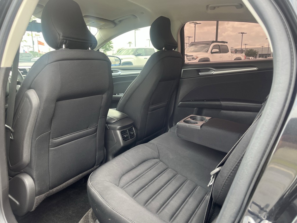 2015 Ford Fusion Image 31