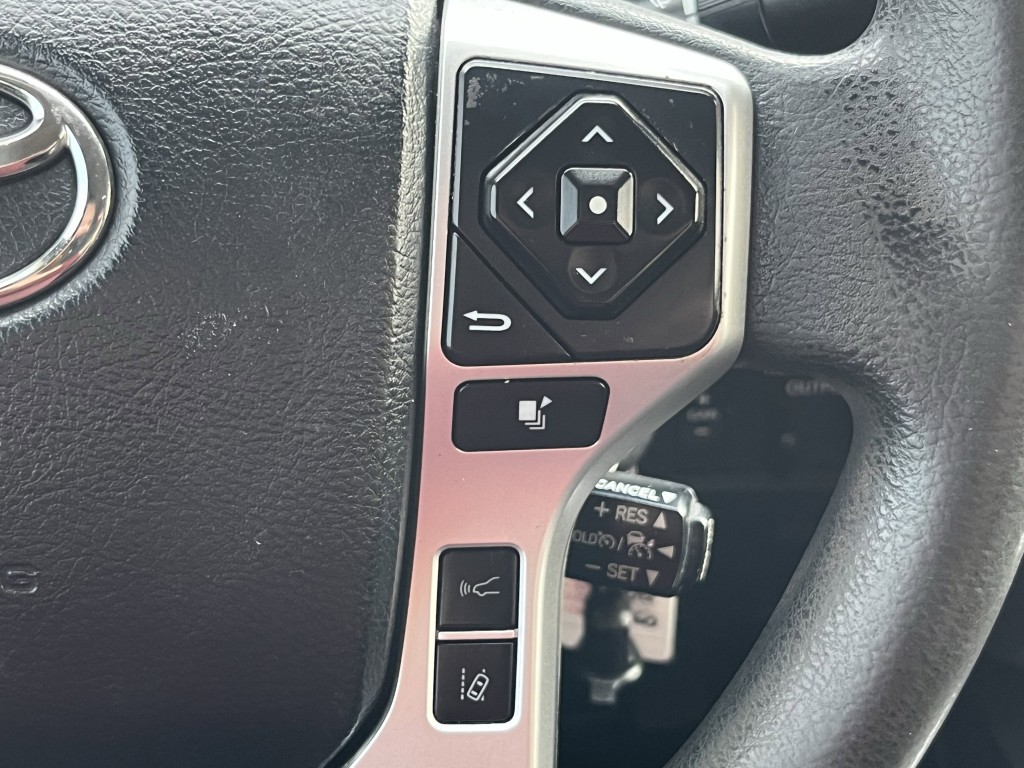 2018 Toyota Tundra Image 17