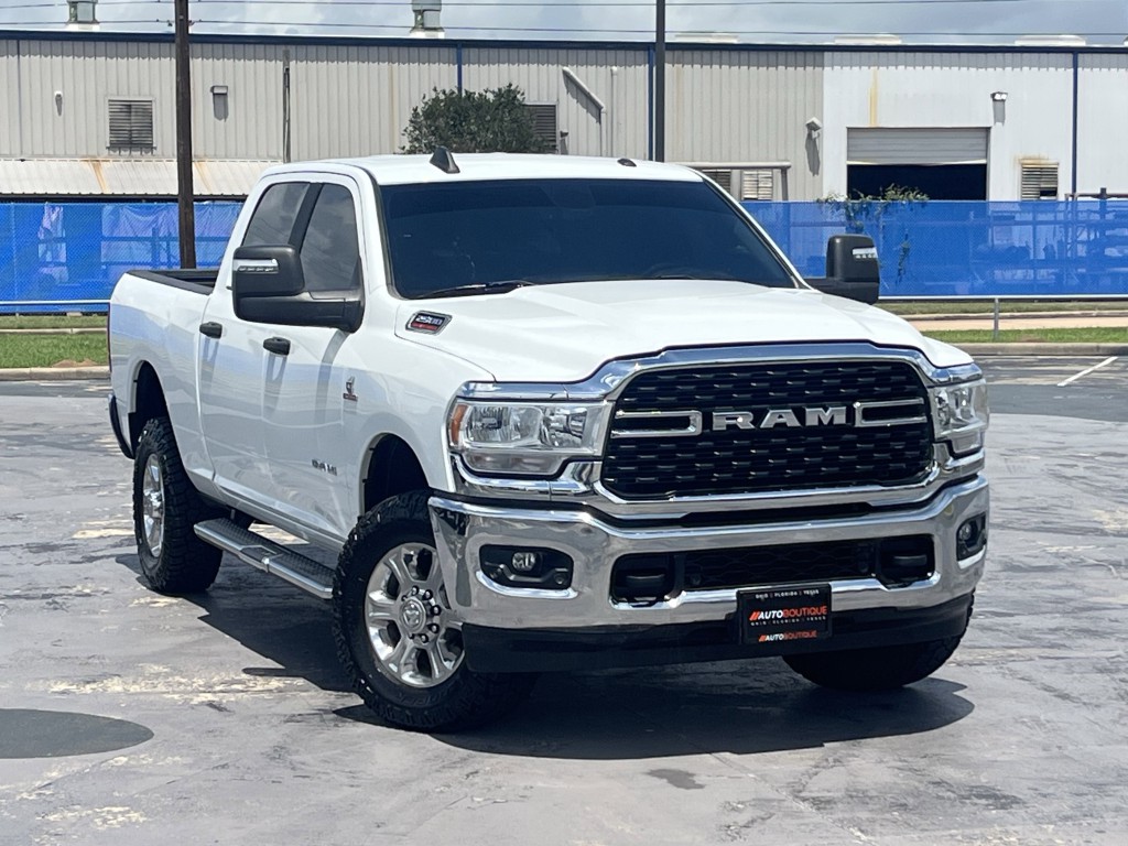 2024 RAM 2500 Image 3