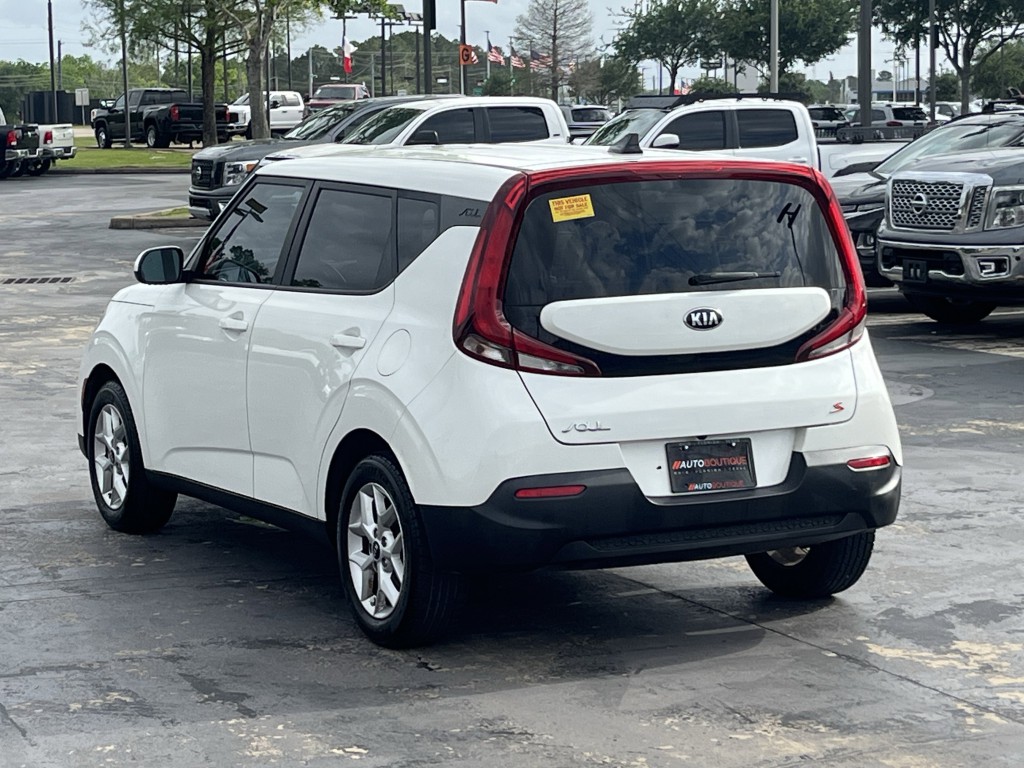 2021 Kia Soul Image 8