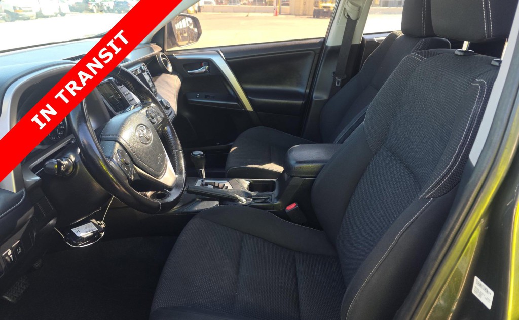 2017 Toyota Rav4 Image 8