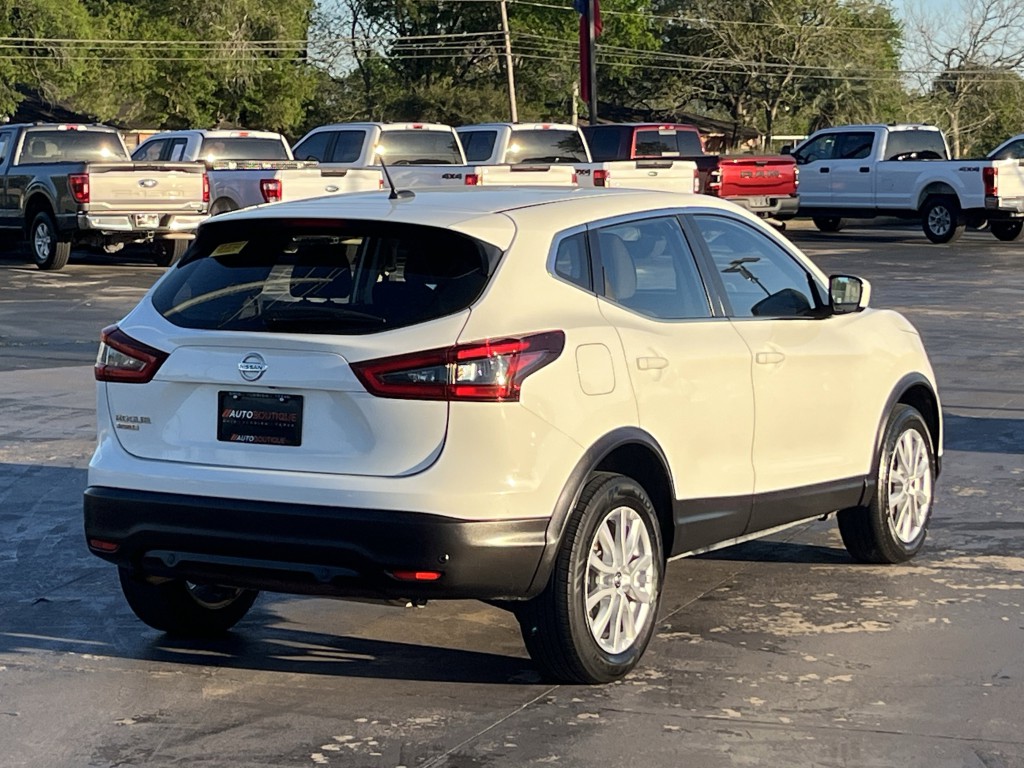2021 Nissan Rogue Image 8