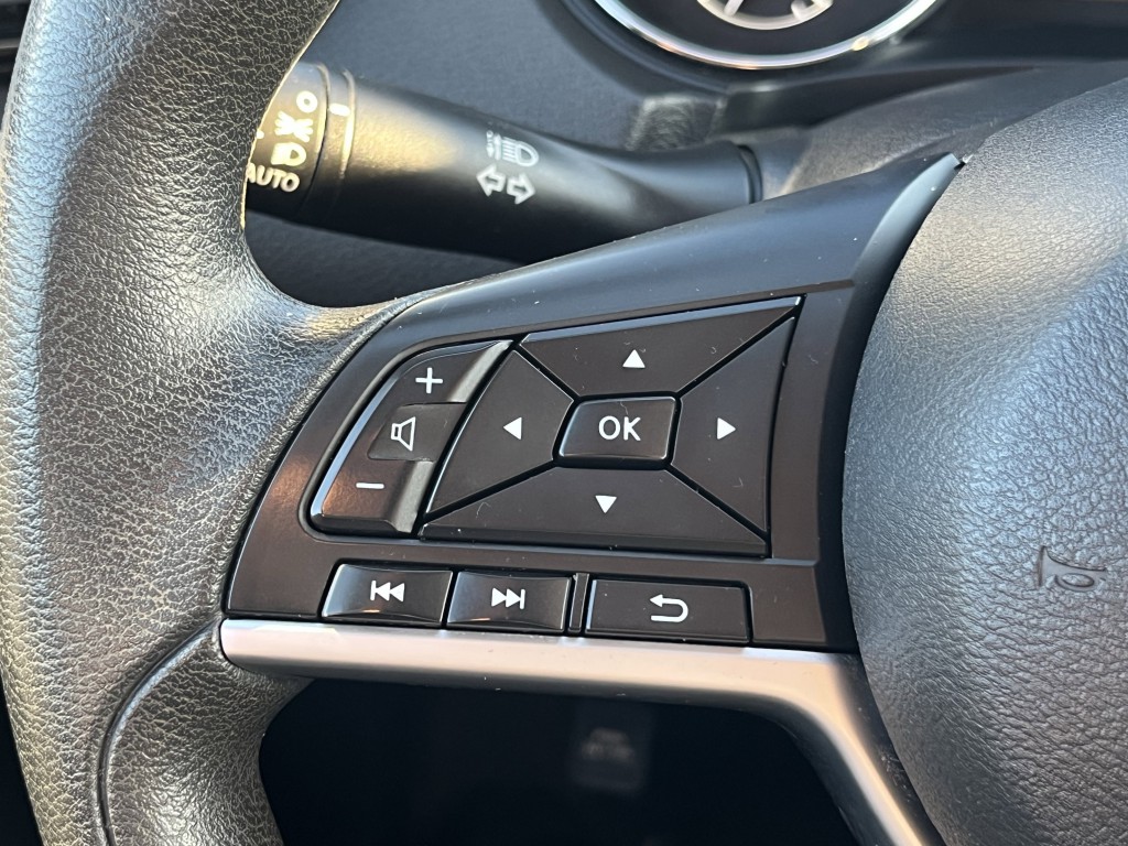 2021 Nissan Rogue Image 17