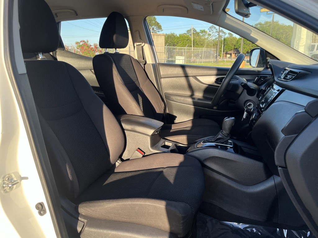 2021 Nissan Rogue Image 27