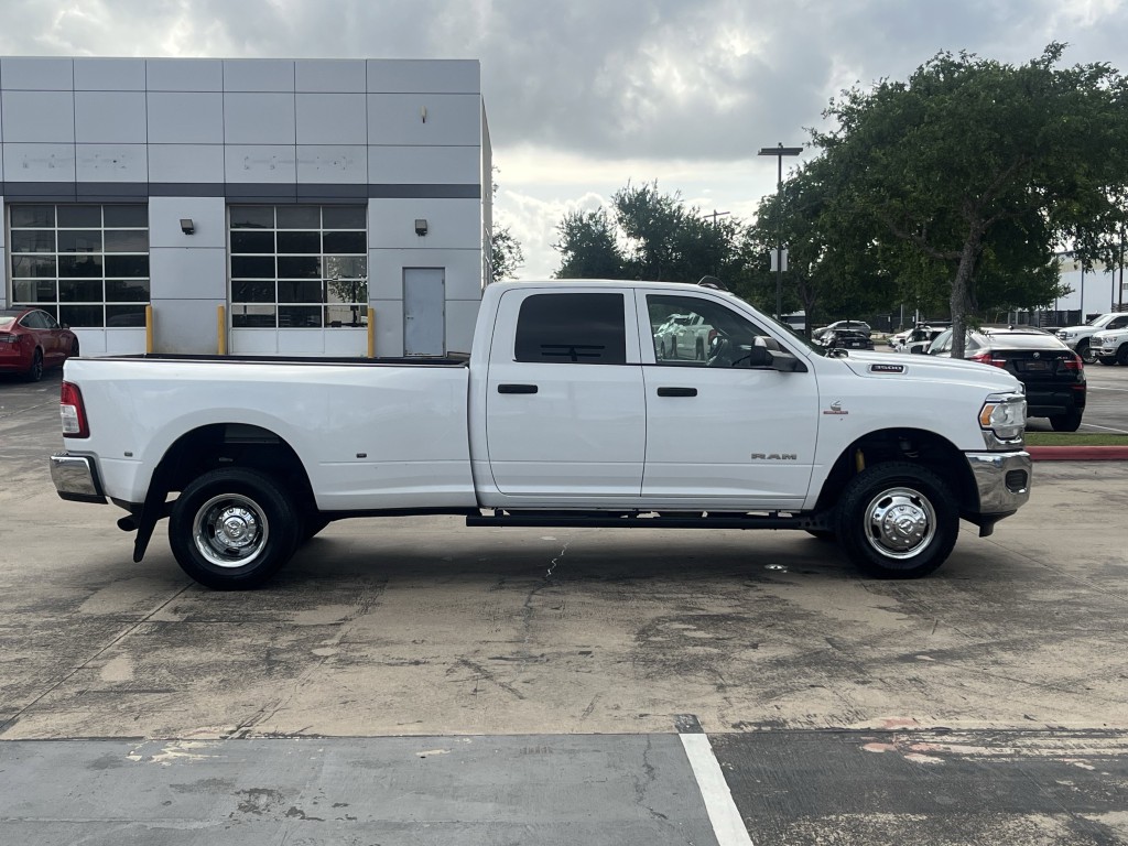 2021 RAM 3500 Image 11