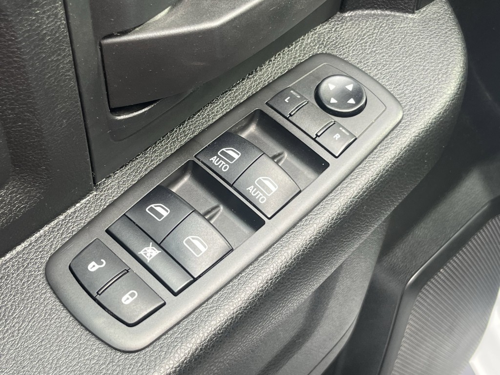 2021 RAM 3500 Image 23