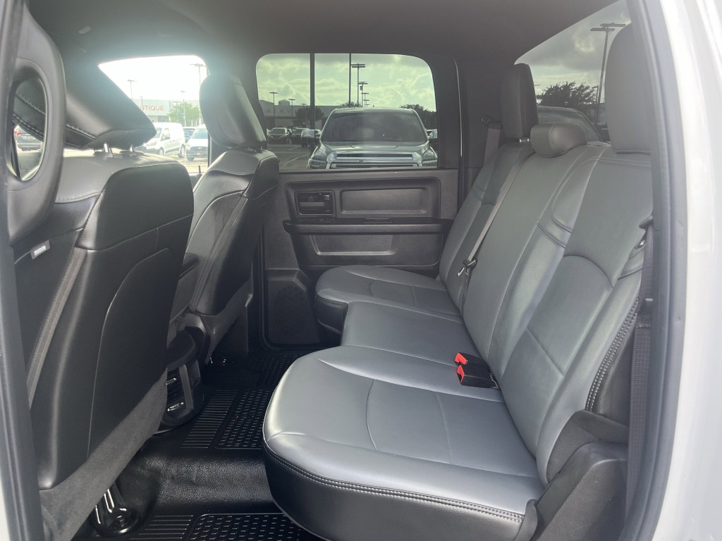 2021 RAM 3500 Image 26