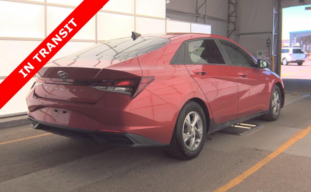 2021 Hyundai Elantra Image 5
