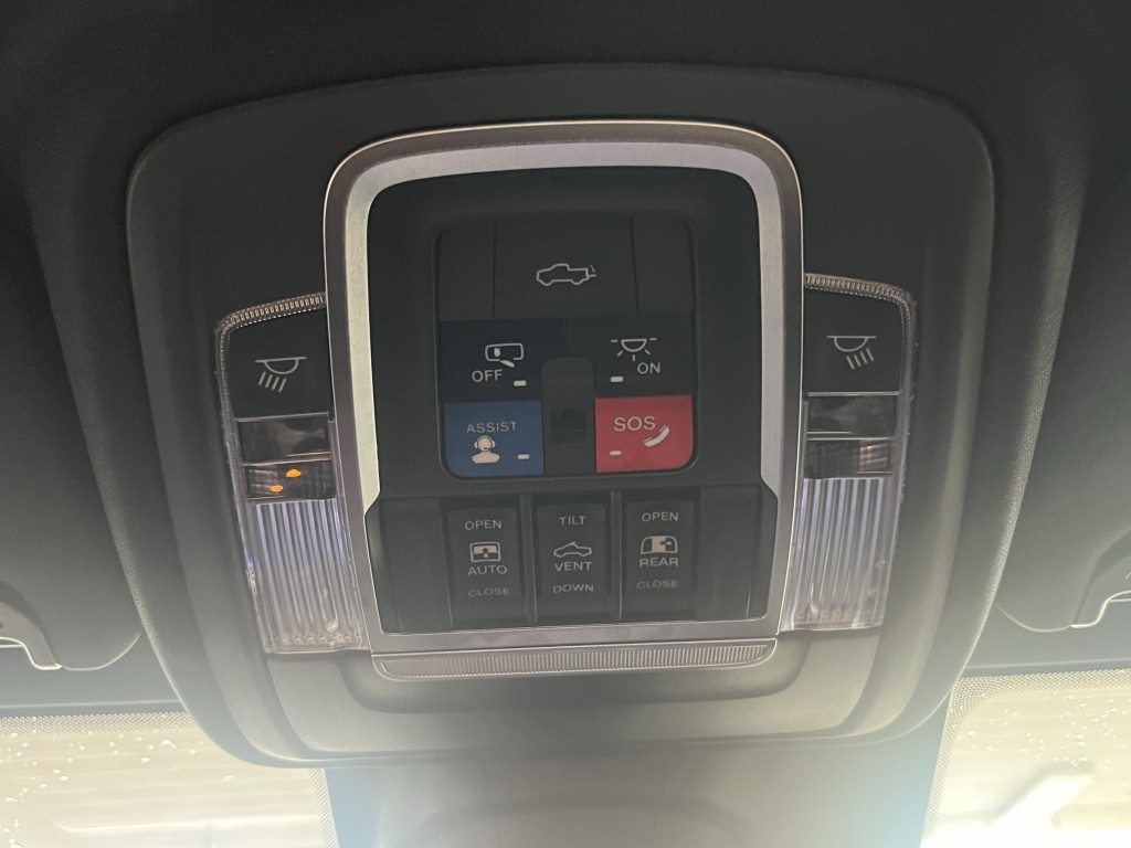 2021 RAM 3500 Image 21