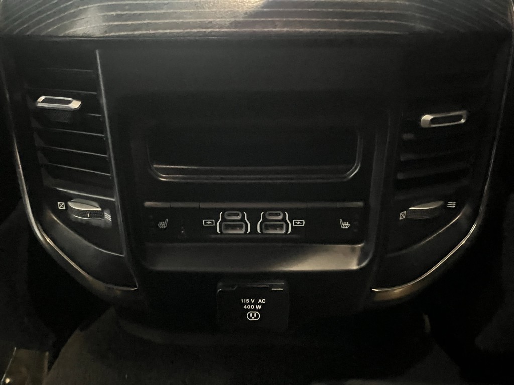 2021 RAM 3500 Image 25