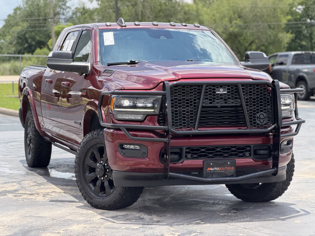 2021 RAM 3500 Image 3