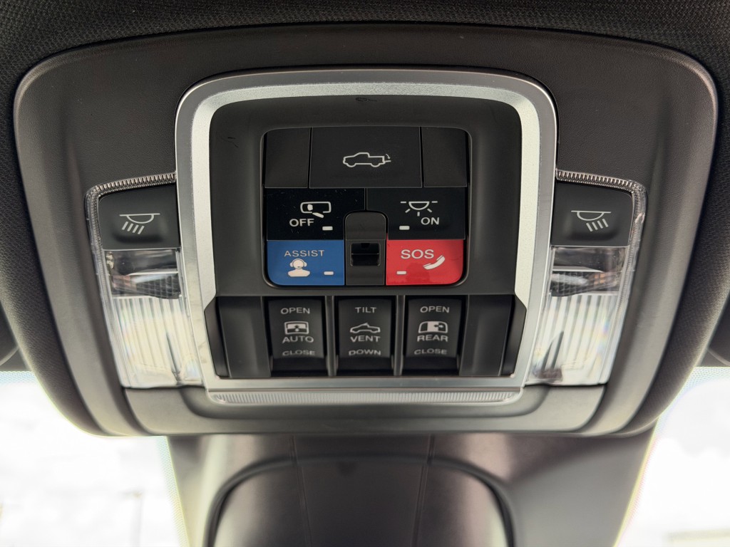 2021 RAM 3500 Image 24