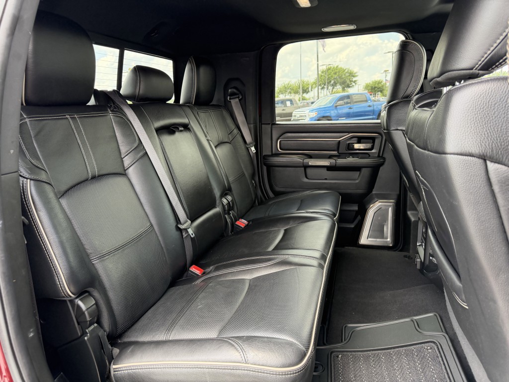 2021 RAM 3500 Image 31