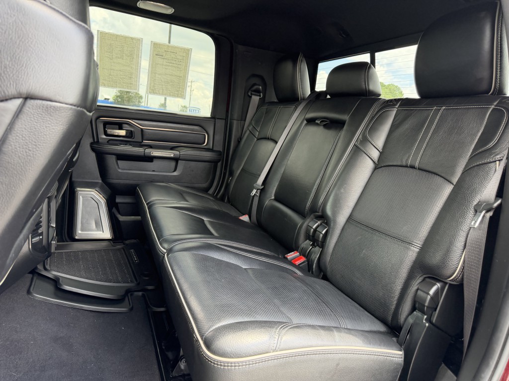 2021 RAM 3500 Image 32