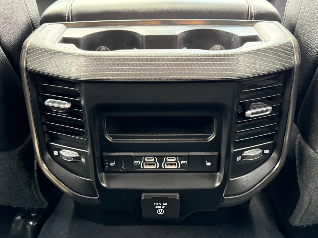 2021 RAM 3500 Image 33