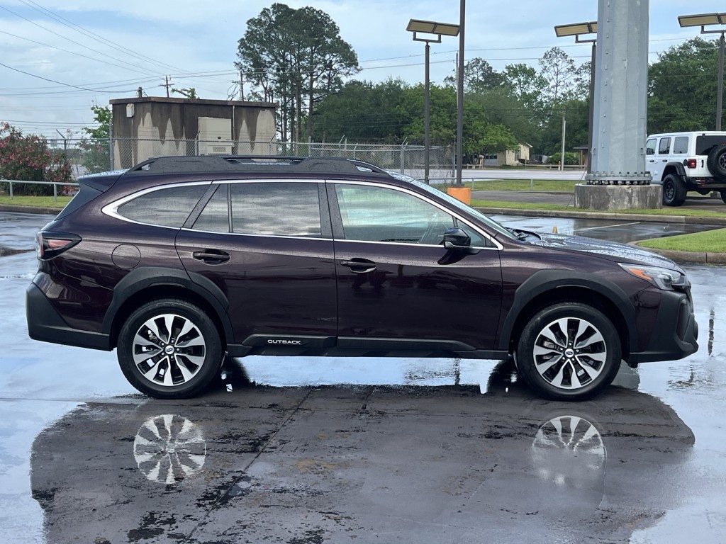2025 Subaru Outback Image 10
