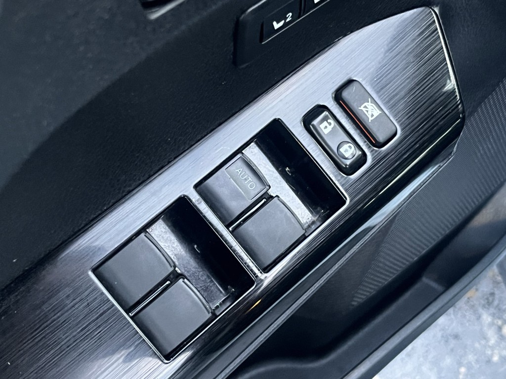 2017 Toyota Rav4 Image 15