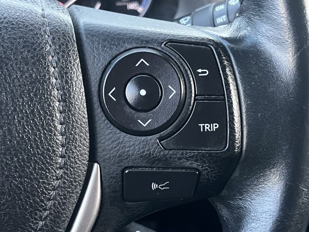 2017 Toyota Rav4 Image 22