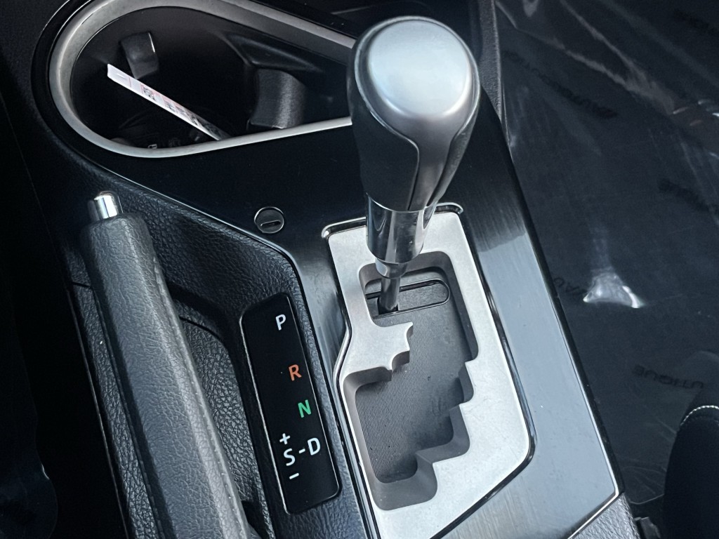 2017 Toyota Rav4 Image 24