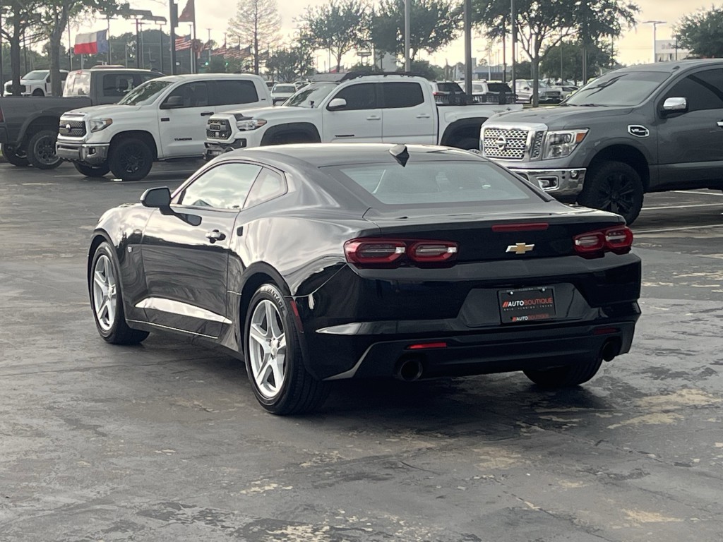 2023 Chevrolet Camaro Image 9