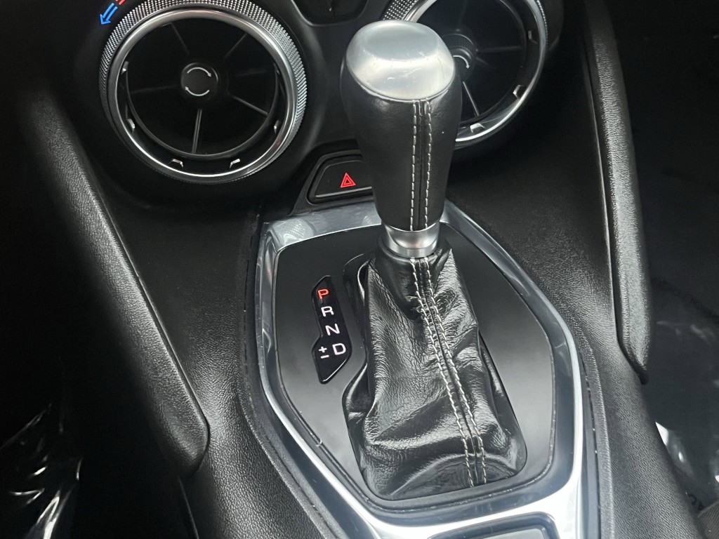 2023 Chevrolet Camaro Image 21