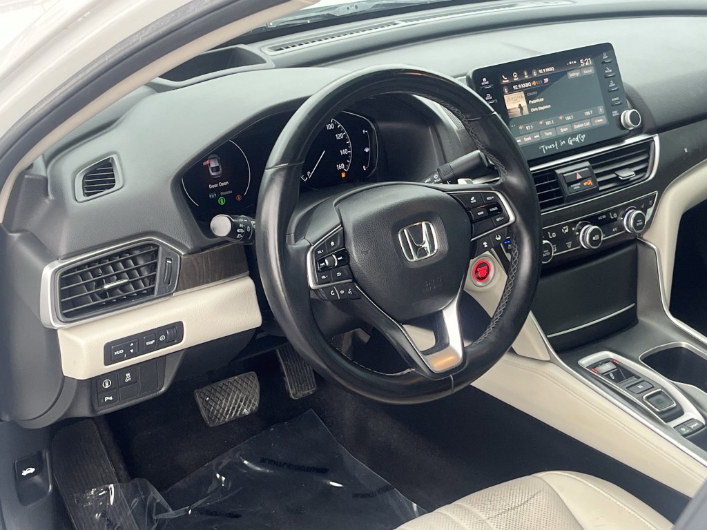 2018 Honda Accord Image 12
