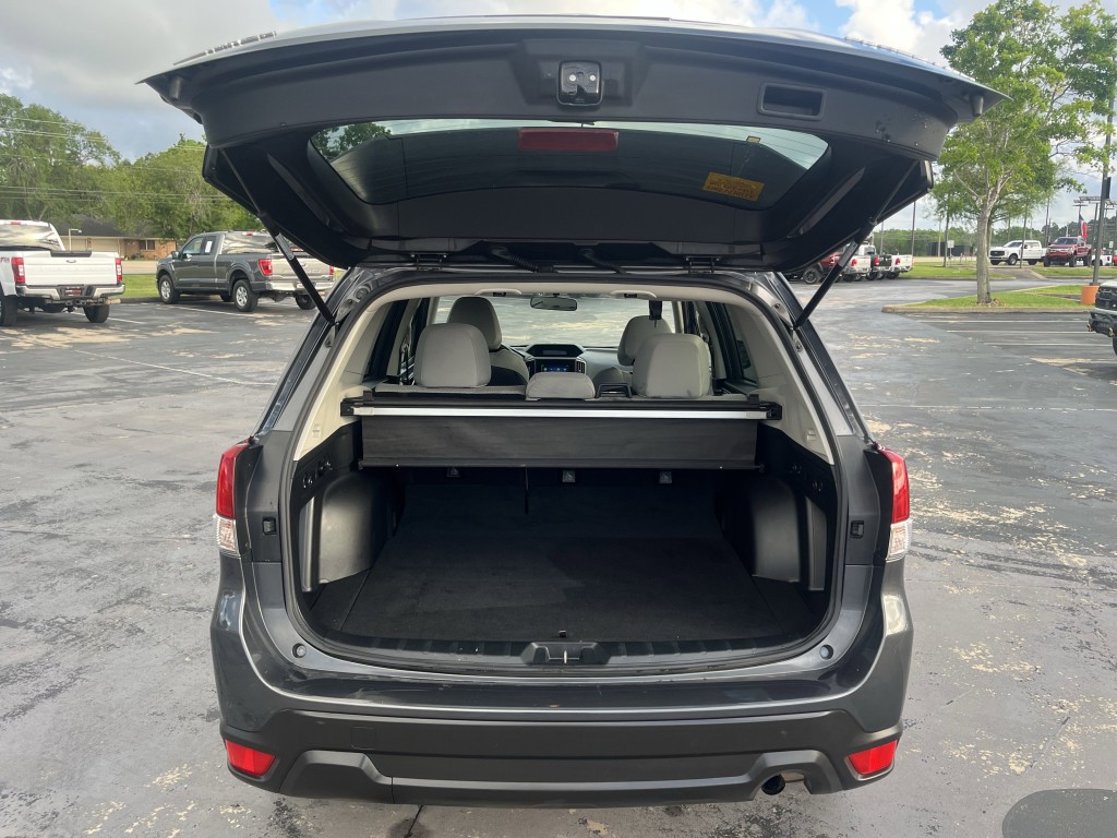 2022 Subaru Forester Image 11