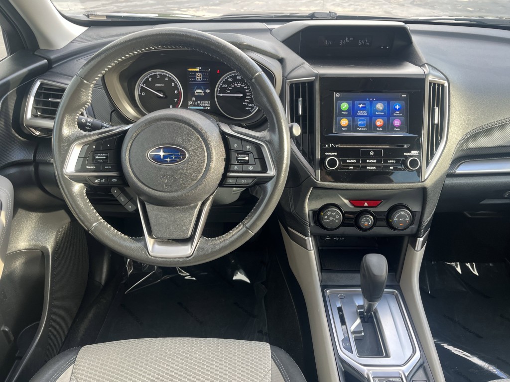 2022 Subaru Forester Image 16