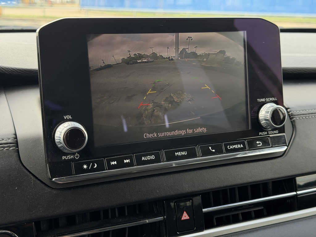 2022 Mitsubishi Outlander Image 18