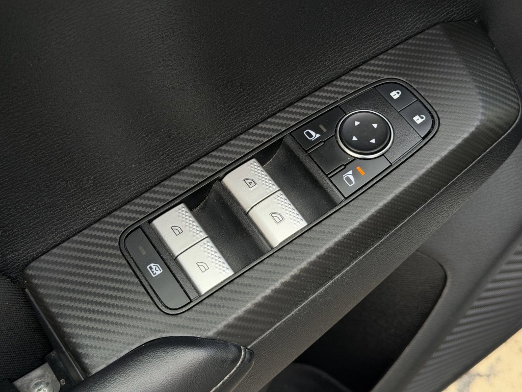 2022 Mitsubishi Outlander Image 21