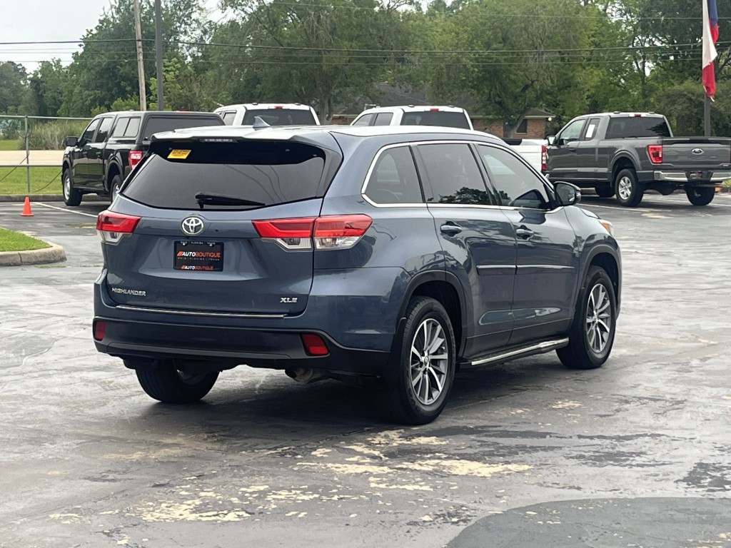 2019 Toyota Highlander Image 8