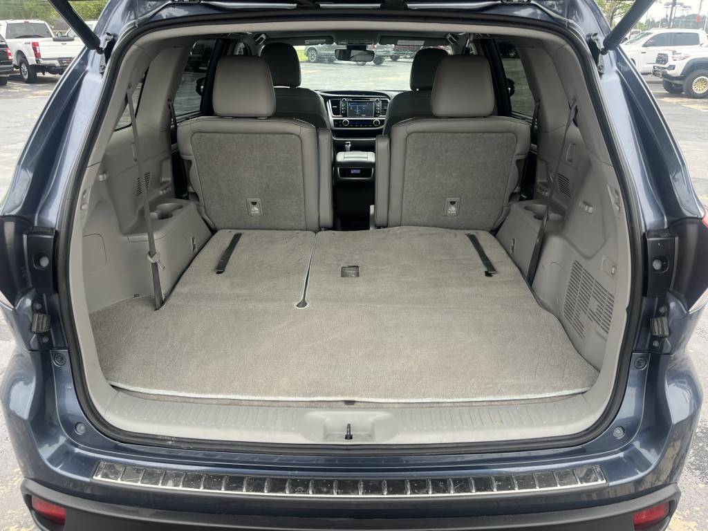 2019 Toyota Highlander Image 12