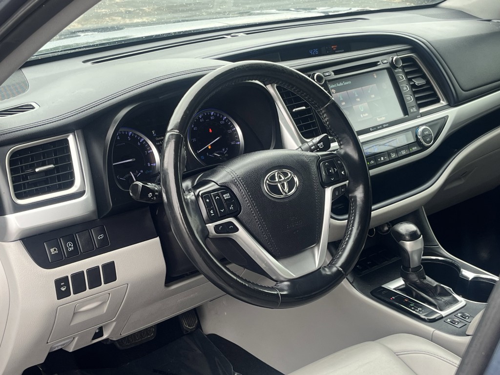 2019 Toyota Highlander Image 15