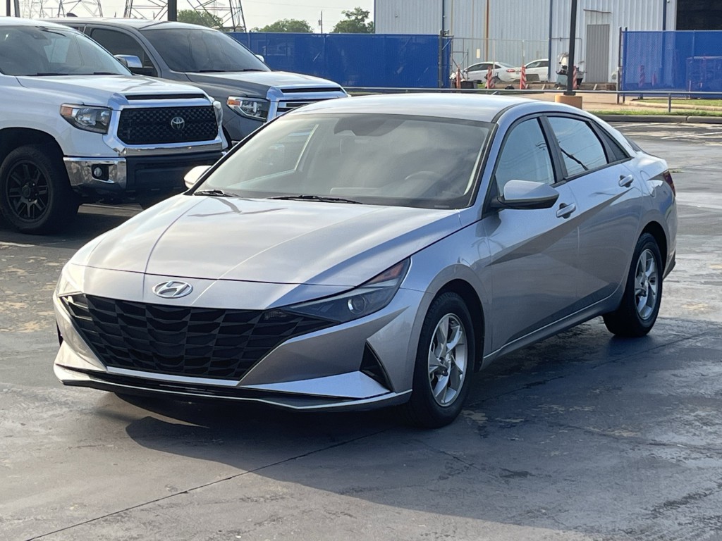 2021 Hyundai Elantra Image 5