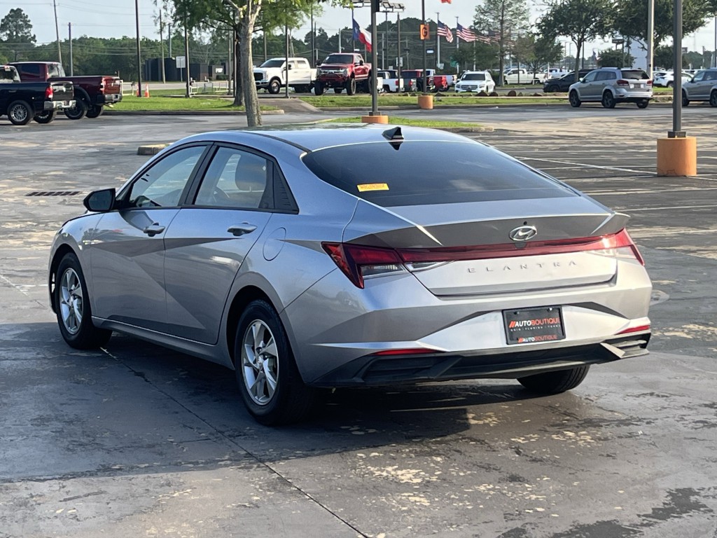 2021 Hyundai Elantra Image 9