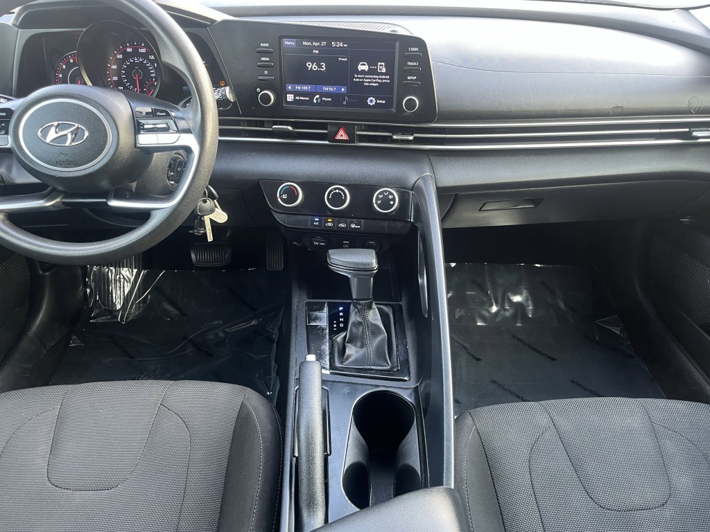 2021 Hyundai Elantra Image 25