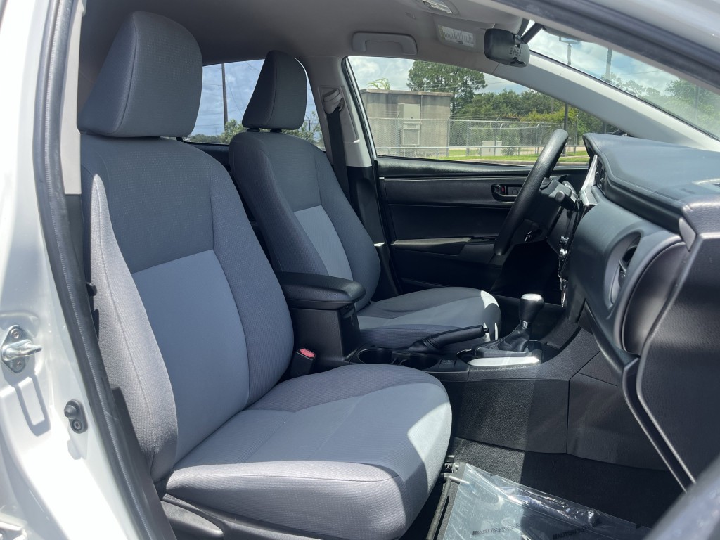 2019 Toyota Corolla Image 28