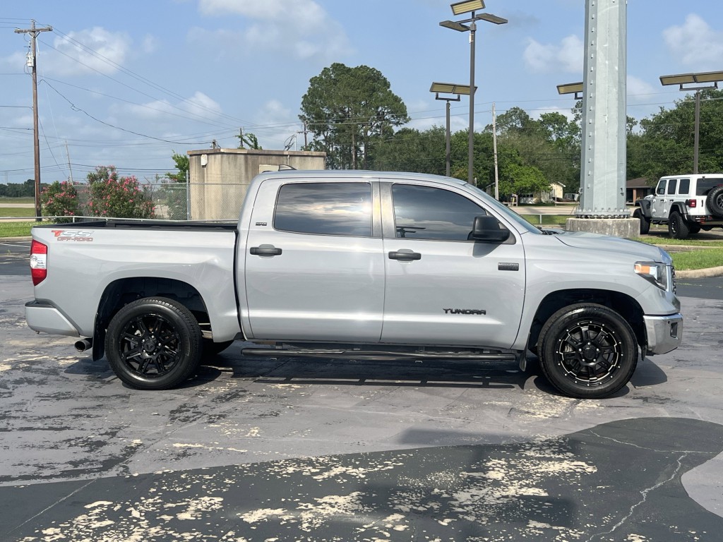 2021 Toyota Tundra Image 10