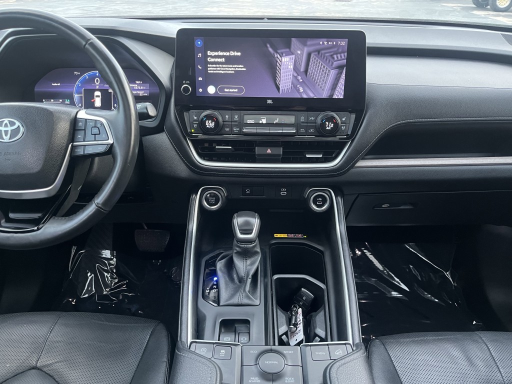 2024 Toyota Highlander Image 23