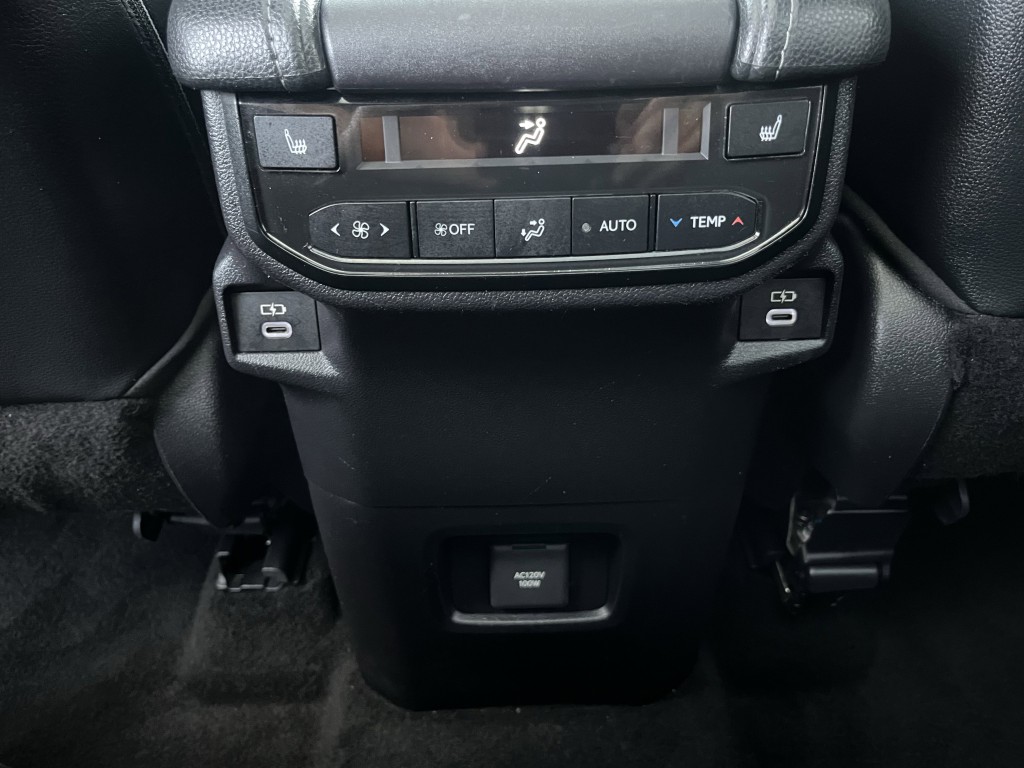 2024 Toyota Highlander Image 25
