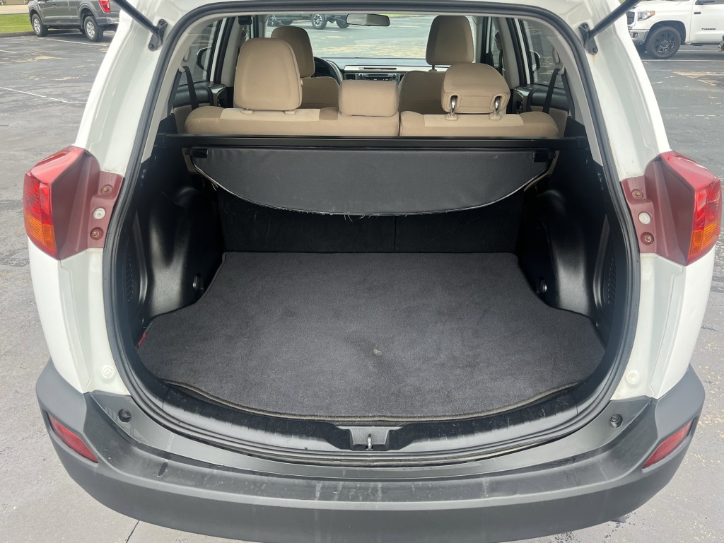 2015 Toyota Rav4 Image 12