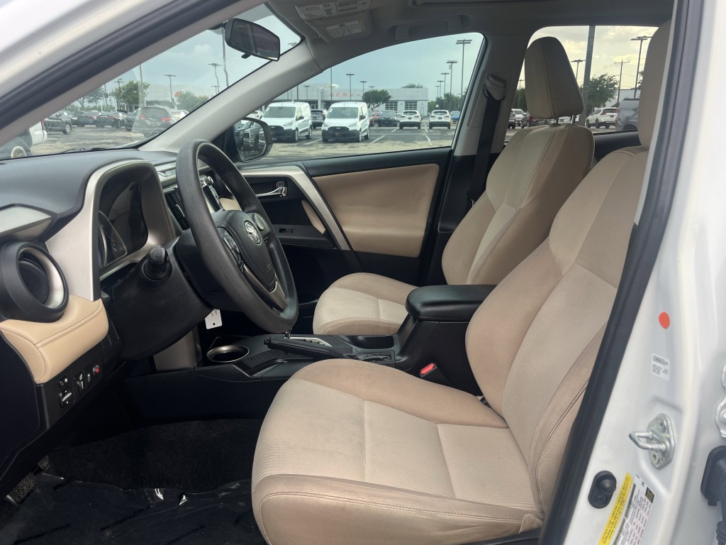 2015 Toyota Rav4 Image 27