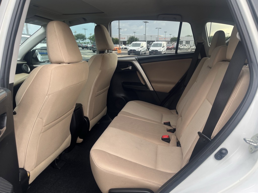 2015 Toyota Rav4 Image 29